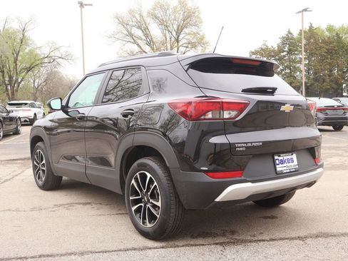 Used 2025 Chevrolet TrailBlazer LT AWD/4WD image 6