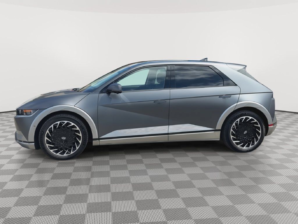 Used 2023 Hyundai Ioniq 5 Limited AWD/4WD image 5