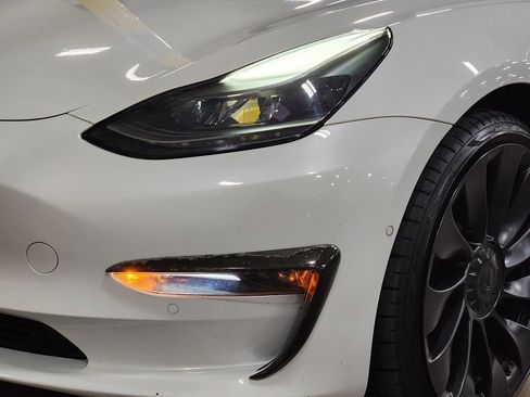 Used 2022 Tesla Model 3 Performance image 14