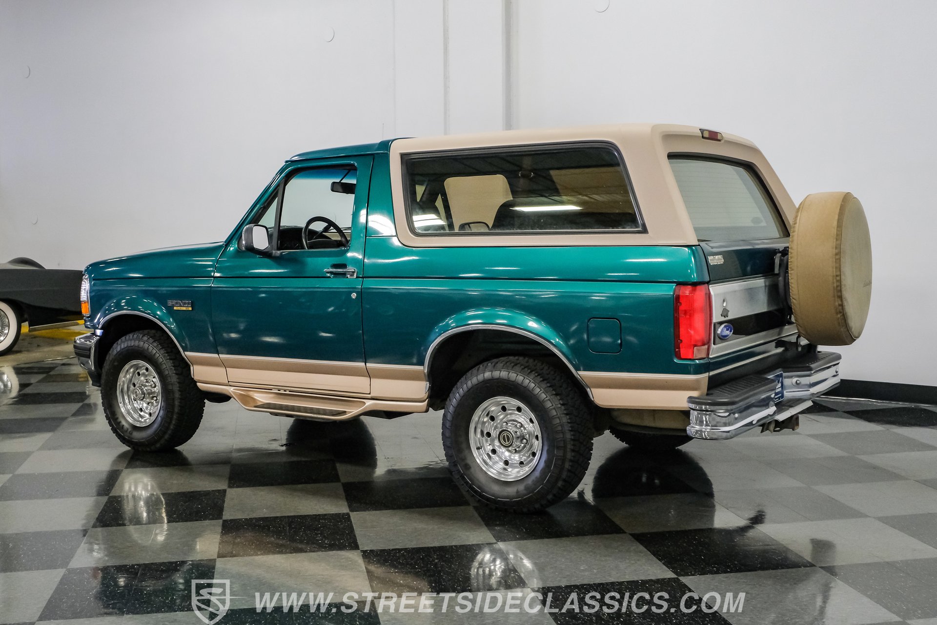 Used 1996 Ford Bronco Eddie Bauer AWD/4WD image 8