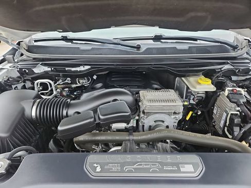Used 2022 Jeep Wagoneer Series I w/ Premium Group I AWD/4WD image 30
