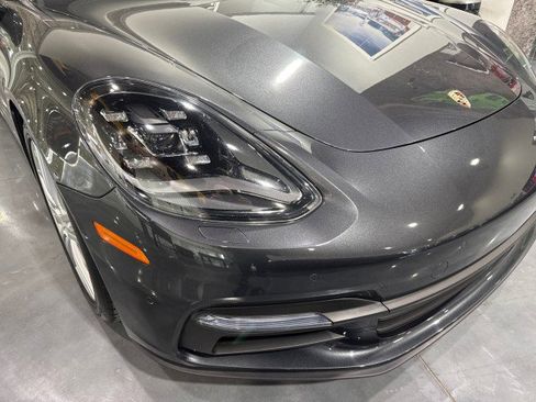 Used 2017 Porsche Panamera image 33