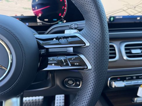 New 2026 Mercedes-Benz GLS 450 4MATIC image 24