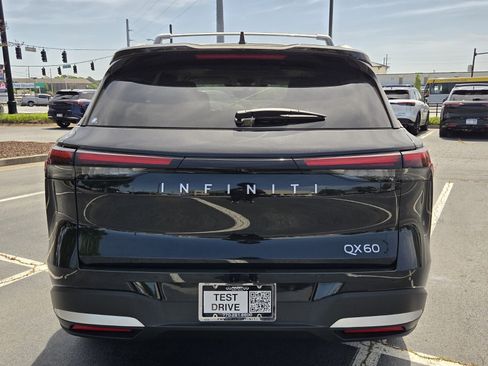 Used 2026 INFINITI QX60 Luxe w/ Cargo Package image 7