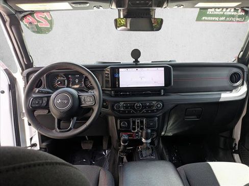 Used 2024 Jeep Wrangler Unlimited Rubicon w/ Technology Group AWD/4WD image 15
