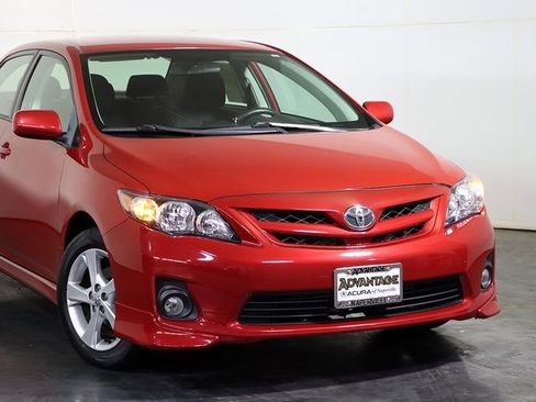 Used 2012 Toyota Corolla S image 6