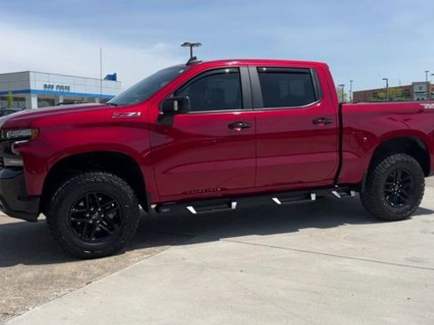 Used 2021 Chevrolet Silverado 1500 LT Trail Boss w/ Convenience Package II AWD/4WD image 6