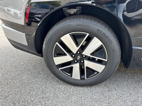 New 2026 Hyundai Ioniq 9 SEL AWD/4WD image 18