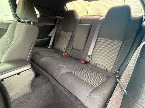 Used 2019 Dodge Challenger SXT RWD image 12
