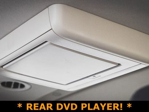 Used 2014 Chevrolet Suburban LTZ image 8