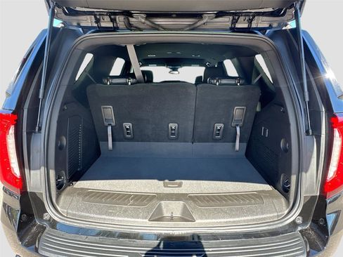 Used 2023 GMC Yukon SLE image 26