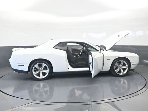 Used 2018 Dodge Challenger R/T image 67