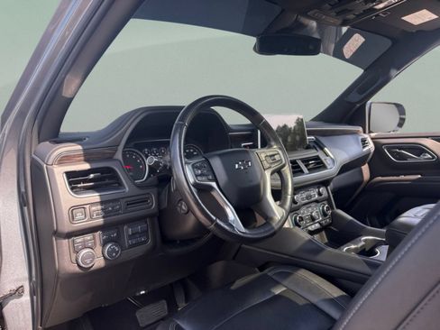 Used 2021 Chevrolet Tahoe Z71 w/ Z71 Off-Road Package AWD/4WD image 16