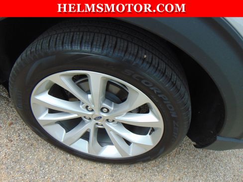 Used 2023 Ford Explorer Platinum w/ Technology Package image 16