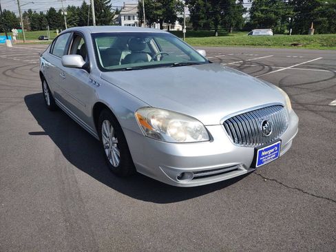 Used 2010 Buick Lucerne CXL w/ Driver Confidence Package FWD image 4