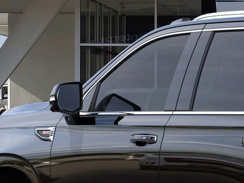 Used 2025 GMC Yukon Elevation w/ LPO, Elevation Black Package image 12