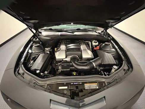 Used 2010 Chevrolet Camaro SS w/ LPO, Ground Effects Package RWD image 16