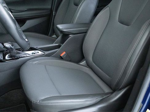 Certified 2023 Buick Encore GX Select FWD image 12