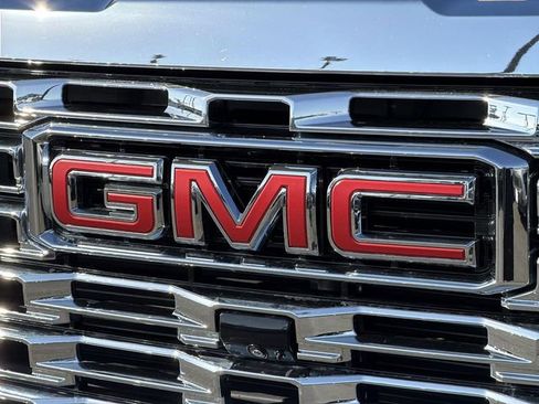 Used 2024 GMC Sierra 3500 Denali w/ Denali Reserve Package AWD/4WD image 31