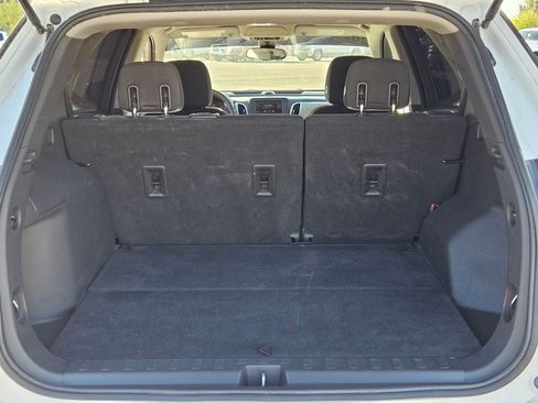 Certified 2020 Chevrolet Equinox LS w/ LS Convenience Package FWD image 27