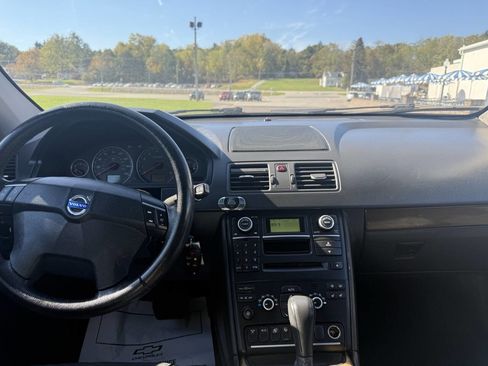 Used 2010 Volvo XC90 3.2 image 10