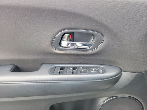 Used 2019 Honda HR-V Sport image 17