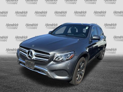 Used 2018 Mercedes-Benz GLC 300 4MATIC image 6