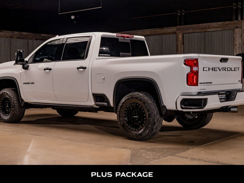 Used 2022 Chevrolet Silverado 2500 LTZ w/ LTZ Plus Package image 6