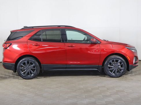 Used 2023 Chevrolet Equinox RS image 18