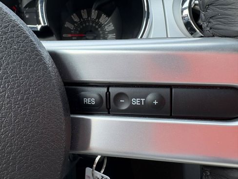 Used 2009 Ford Mustang GT RWD image 15
