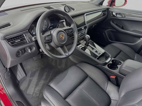 Certified 2023 Porsche Macan GTS AWD/4WD image 4