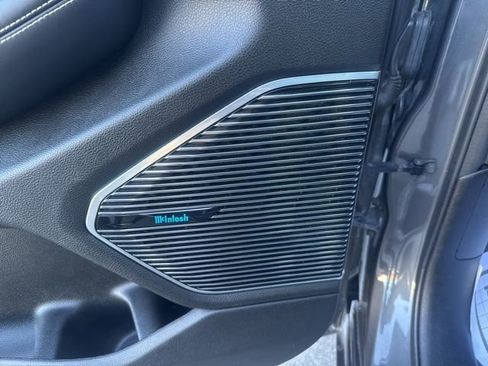 Certified 2022 Jeep Grand Cherokee L Overland image 12