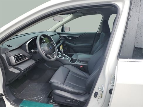 Used 2025 Subaru Outback Limited image 7