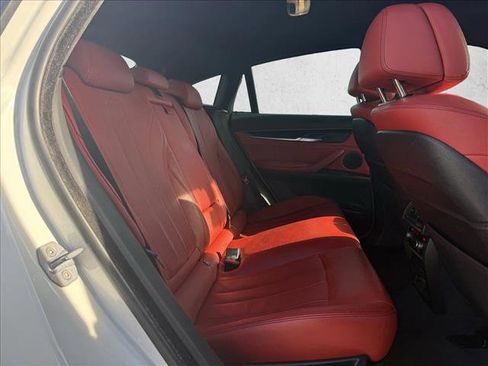 Used 2018 BMW X6 sDrive35i w/ Premium Package image 19