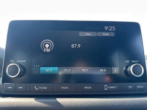 Used 2025 Honda HR-V Sport image 22