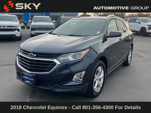 Used 2018 Chevrolet Equinox LT image 2