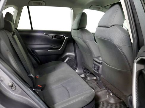 Used 2022 Toyota RAV4 LE AWD/4WD image 51