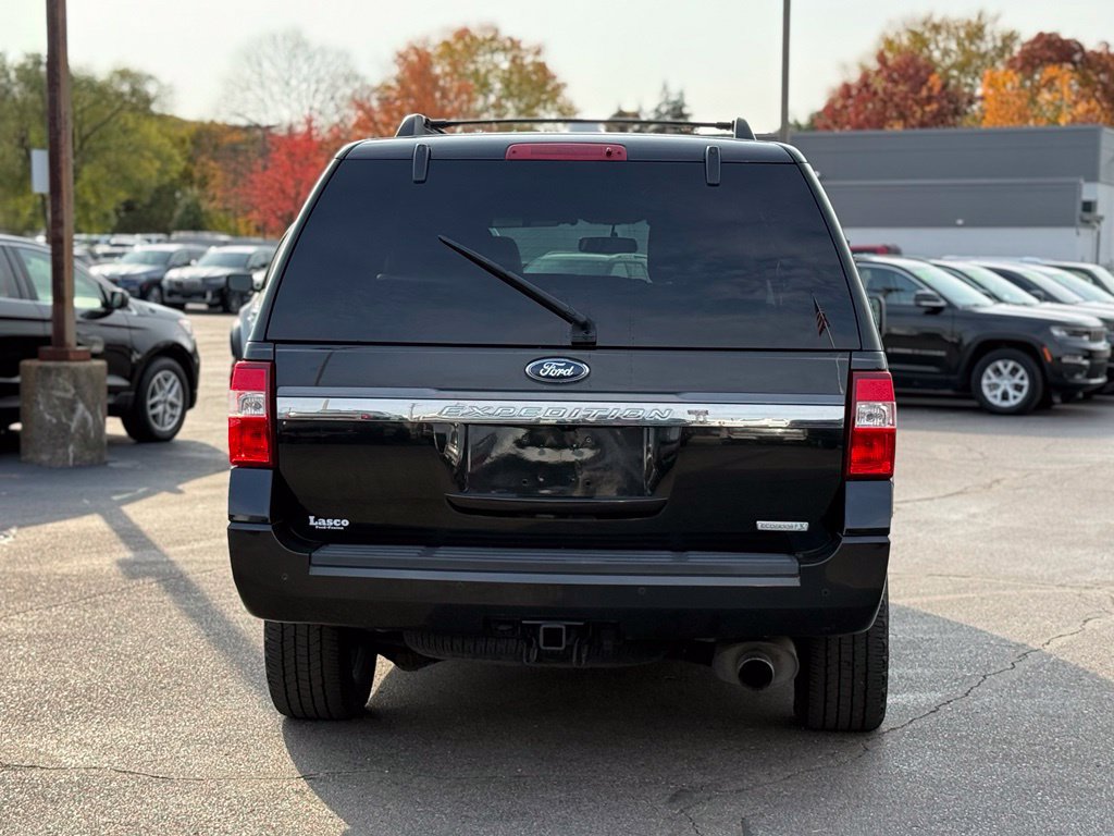 Used 2015 Ford Expedition XLT w/ Equipment Group 201A AWD/4WD image 37
