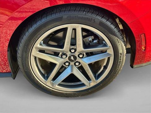 Used 2024 Ford Mustang GT Premium image 7