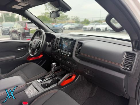 Used 2023 Nissan Frontier PRO-4X w/ Pro Convenience Package AWD/4WD image 23