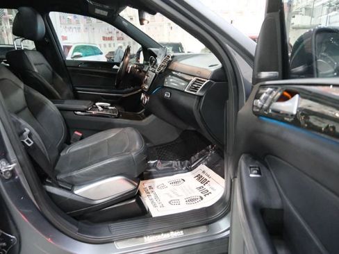 Used 2018 Mercedes-Benz GLS 550 4MATIC image 38