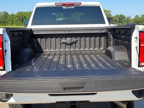 New 2025 Chevrolet Silverado 2500 LT w/ Z71 Chrome Sport Edition image 7