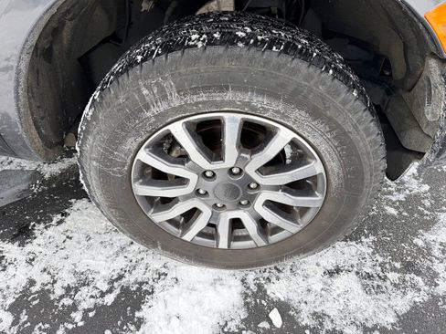 Used 2019 Ford Ranger Lariat w/ Equipment Group 501A Mid image 11