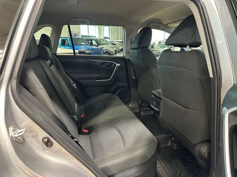 Used 2025 Toyota RAV4 LE AWD/4WD image 34