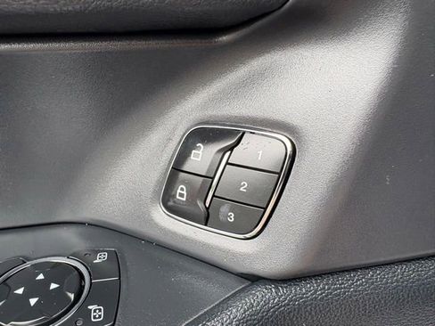 Used 2024 Ford Expedition XLT AWD/4WD image 28