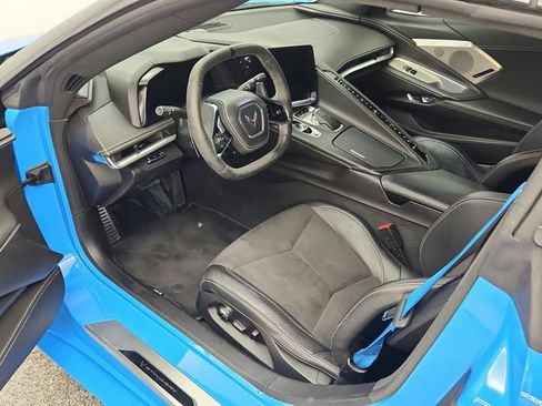 Used 2021 Chevrolet Corvette Stingray Premium Conv w/ Z51 Performance Package RWD image 23