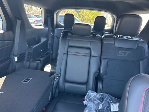 New 2026 Ford Explorer ST AWD/4WD image 38