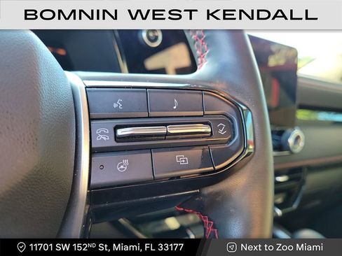 Used 2023 Chevrolet Colorado Z71 w/ Z71 Convenience Package 2 image 11