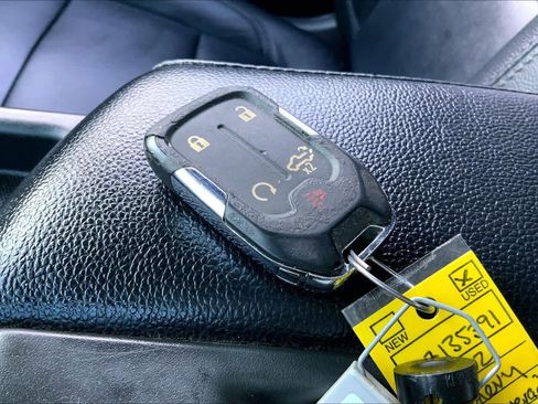 Used 2021 Chevrolet Silverado 1500 LT w/ LPO, Dark Essentials Package image 15