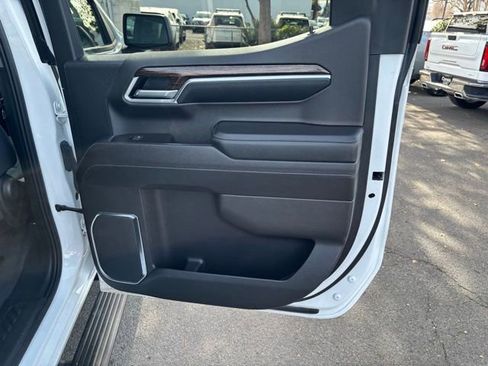 Certified 2022 GMC Sierra 1500 Elevation image 32